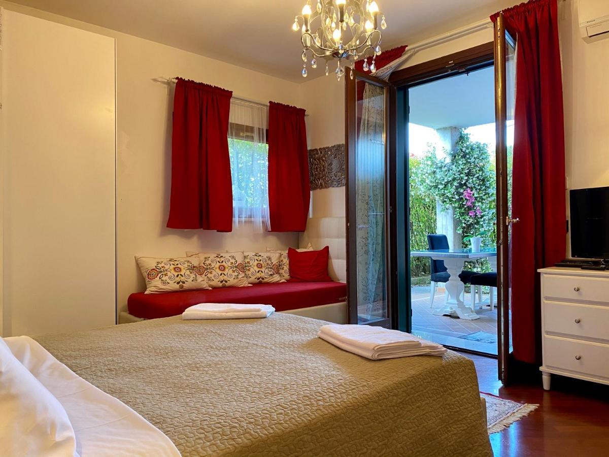 B&B Garda 4U Desenzano del Garda Exteriör bild