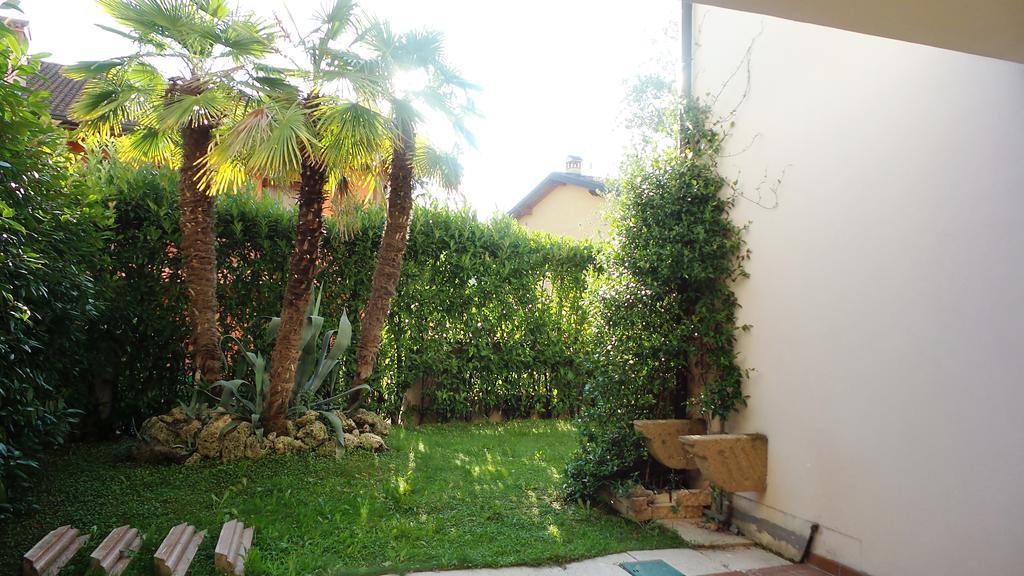 B&B Garda 4U Desenzano del Garda Exteriör bild