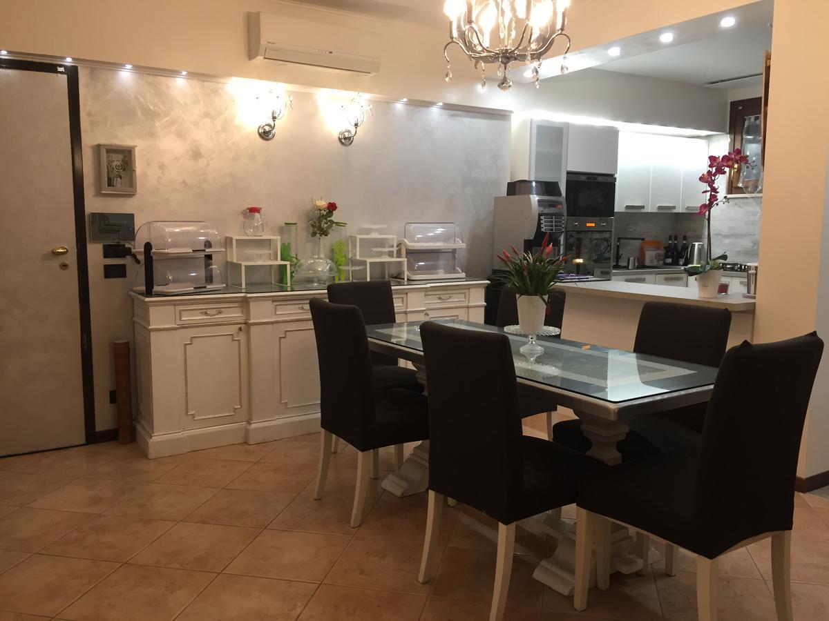 B&B Garda 4U Desenzano del Garda Exteriör bild