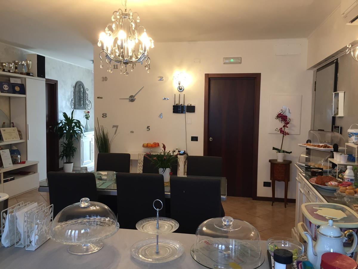 B&B Garda 4U Desenzano del Garda Exteriör bild