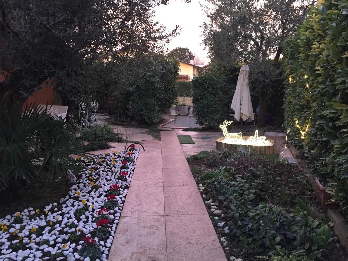B&B Garda 4U Desenzano del Garda Exteriör bild