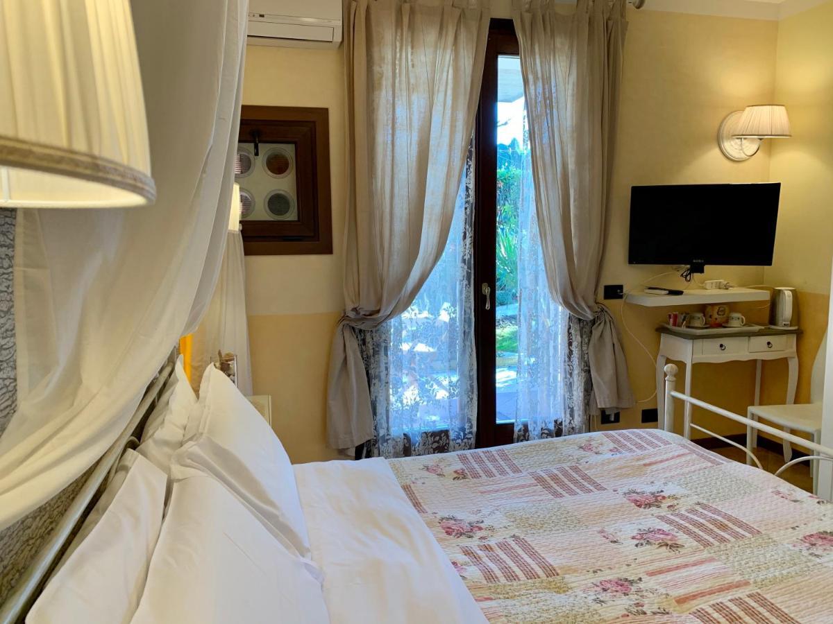 B&B Garda 4U Desenzano del Garda Exteriör bild
